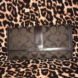 COACH Signature canvas checkbook wallet EUC